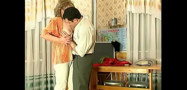  Russian mature teacher wife cheats with her student in classroom (1)
